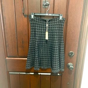 Mid length max studio  skirt